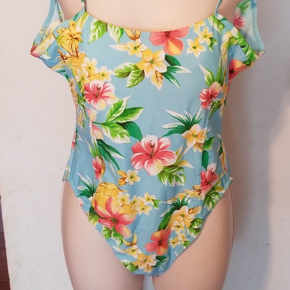 <BEACH CABANA> Swimsuit w/ Cover-Up - Picture 4 of 8